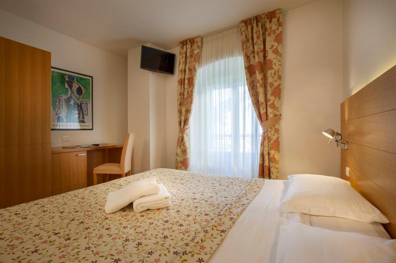 Hotel Romanda Levico Terme Exteriör bild