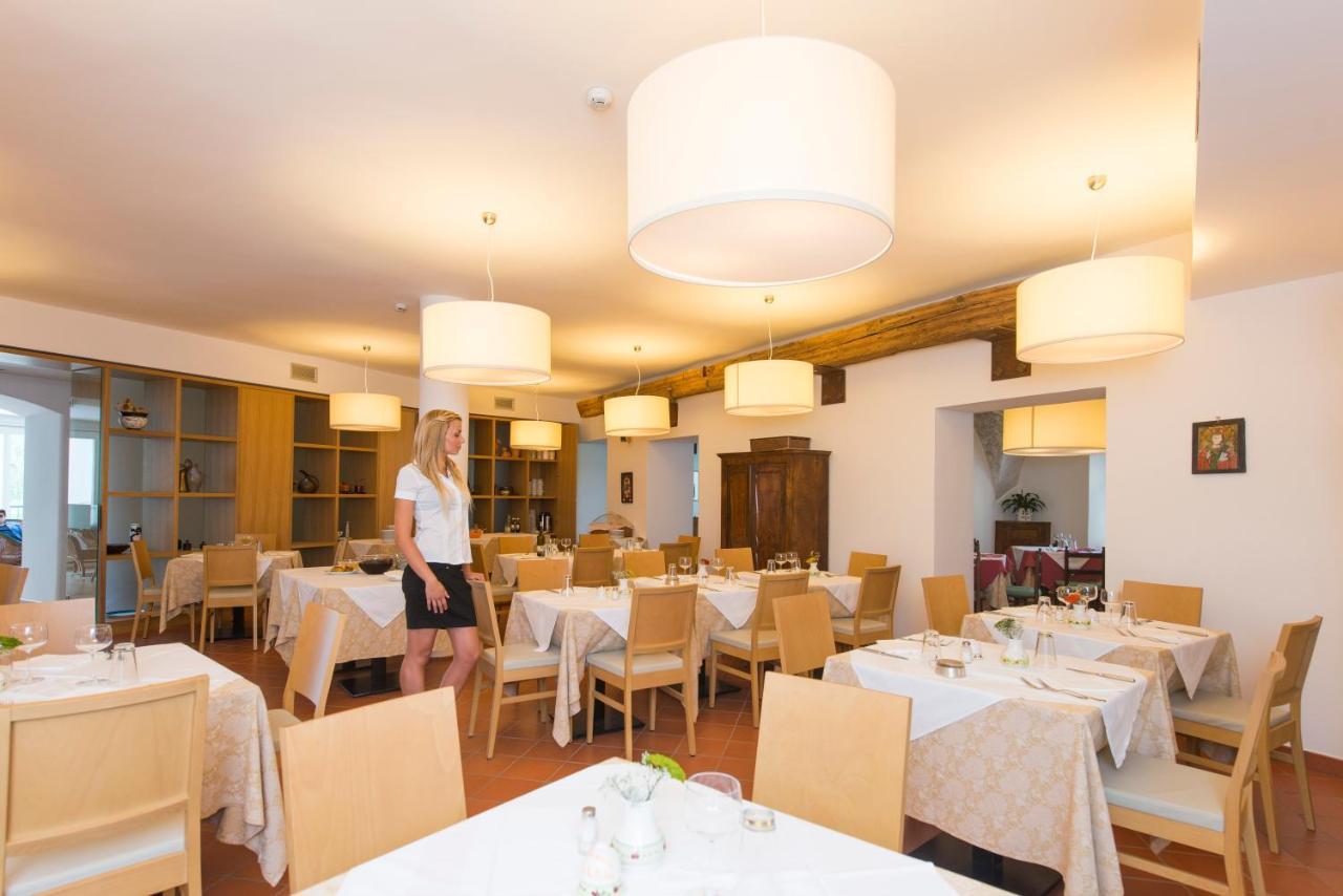 Hotel Romanda Levico Terme Exteriör bild